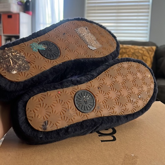 Ugg fluff yeah snmt in navy lavender and pink fuzzy slipper with stretchy strap - Picture 6 of 6